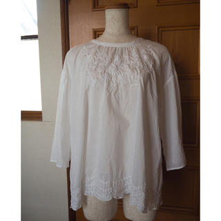 UNIQLO ホワイト刺繍チュニックシャツ(シャツ/ブラウス(長袖/七分))