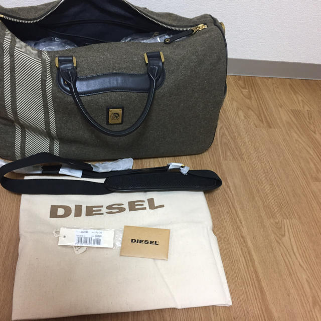 DIESEL(ディーゼル)のディーゼル ボストンバッグ メンズのバッグ(ボストンバッグ)の商品写真