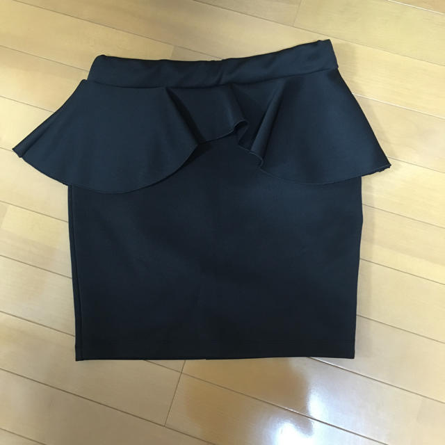 RINASCIMENTO(リナシメント)のリナシメント ペプラムタイトスカート ミニ丈 レディースのスカート(ミニスカート)の商品写真