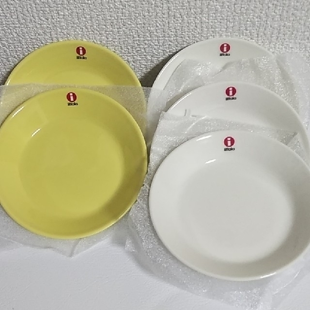 iittala(イッタラ)の新品 イッタラ ティーマ 12cm イエロー&ホワイト 計5枚 インテリア/住まい/日用品のキッチン/食器(食器)の商品写真