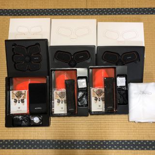 シックスパッド(SIXPAD)の【かつさん専用】sixpad Abs ２×1 Body Fit 2×2(トレーニング用品)