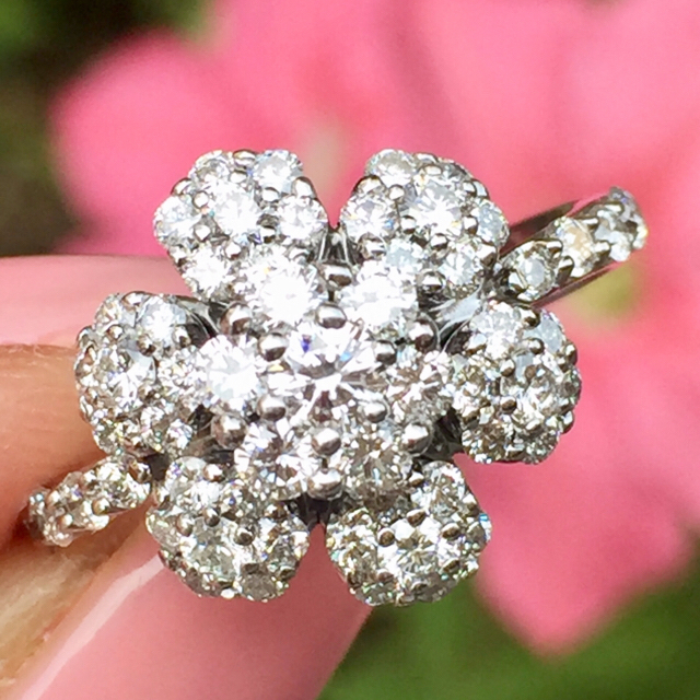 正規品質保証】 あおたん様 リング フラワー 美品 専用です♡1.50ct