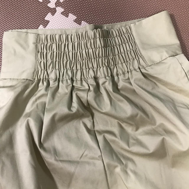 GU(ジーユー)のGU ハイウエストスカート ベルト付き レディースのスカート(ひざ丈スカート)の商品写真