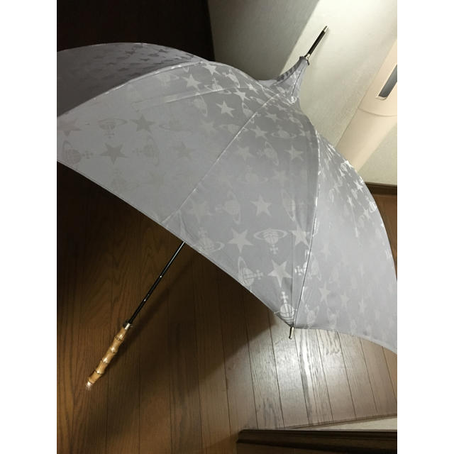 正規店お得 Vivienne Westwood - Vivienne Westwood 傘の通販 by らん's shop|ヴィヴィアンウエストウッドならラクマ 低価超激得