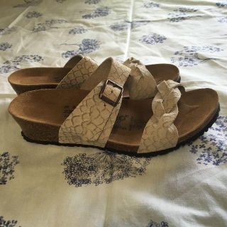 ビルケンシュトック(BIRKENSTOCK)のビルケンシュットク【美品】レア　アリシア パイソン　ベージュ　36 23cm(サンダル)