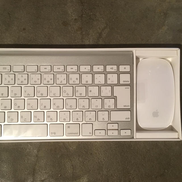 Apple(アップル)のApple mouse+keyboard スマホ/家電/カメラのPC/タブレット(PC周辺機器)の商品写真