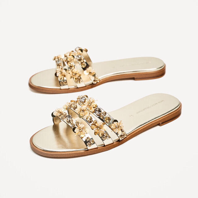 ZARA - 【タグ付き新品】ザラ フラワービーズ付きフラットサンダル 37 ...