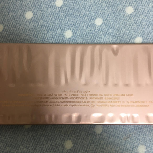 Urban Decay(アーバンディケイ)のNaked3 Urban Decay アーバンディケイ 美品 日本未発売 コスメ/美容のベースメイク/化粧品(アイシャドウ)の商品写真