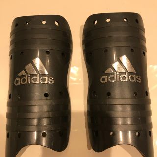 アディダス(adidas)のアディダス   すね当て  子供用(サッカー)