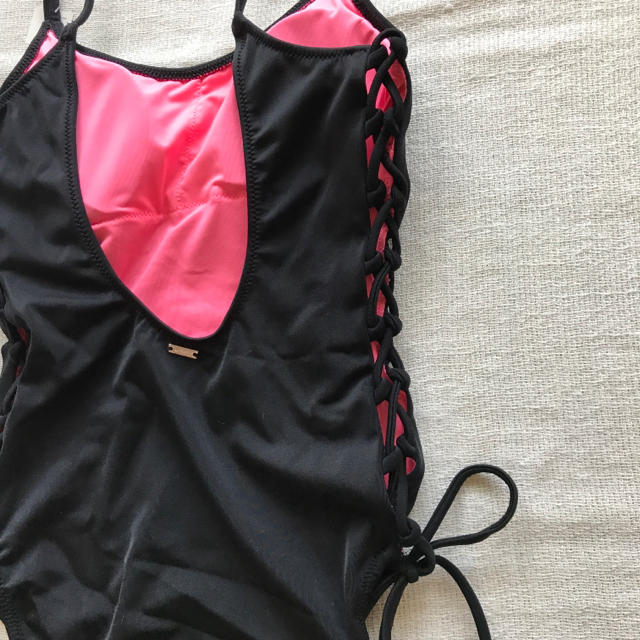 Victoria's Secret(ヴィクトリアズシークレット)の■新品■PINK(ピンク)サイドレースアップスイムウェアワンピース XS レディースの水着/浴衣(水着)の商品写真