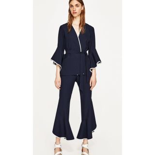 ザラ(ZARA)のザラ ラッフルスリーブルーズシルエットジャケット新品(ノーカラージャケット)