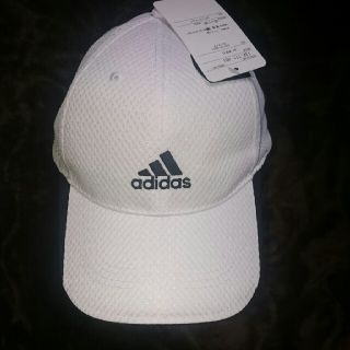 アディダス(adidas)の新品☆adidasメンズキャップ(メッシュ)(キャップ)