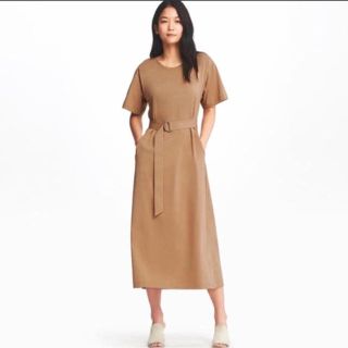 ユニクロ(UNIQLO)のユニクロ ベルテッドTワンピース  (ロングワンピース/マキシワンピース)