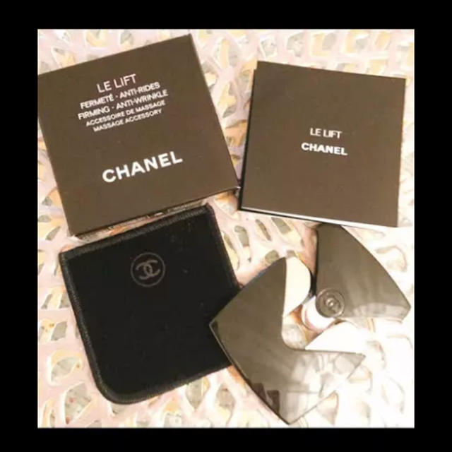 CHANEL(シャネル)のシャネル アクセソワールドゥマッサージュ カッサ コスメ/美容のスキンケア/基礎化粧品(フェイスローラー/小物)の商品写真