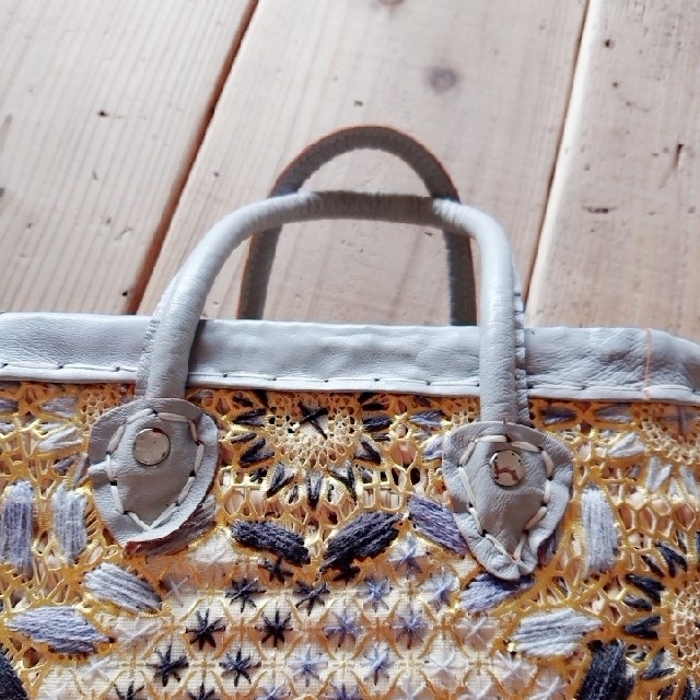 TOCCA(トッカ)のTOCCA かごバッグ コラボ 刺繍 TOCCA×fatima morocco レディースのバッグ(かごバッグ/ストローバッグ)の商品写真