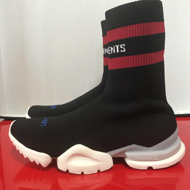 VETEMENTS Reebok socks runner 27 メンズの靴/シューズ(スニーカー)の商品写真