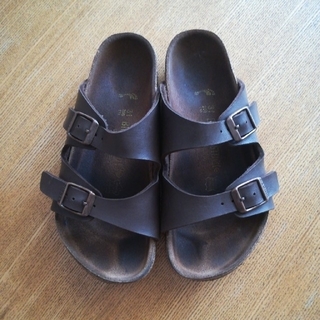 ビルケンシュトック(BIRKENSTOCK)のBIRKENSTOCK(サンダル)