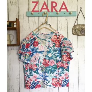 ザラ(ZARA)の＊ZARA ザラ ボタニカル柄ショート丈カットソー・Tシャツ＊(カットソー(半袖/袖なし))