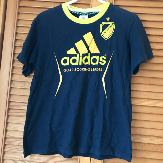 adidas(アディダス)のアディダス Tシャツ 150センチ キッズ/ベビー/マタニティのキッズ服男の子用(90cm~)(Tシャツ/カットソー)の商品写真