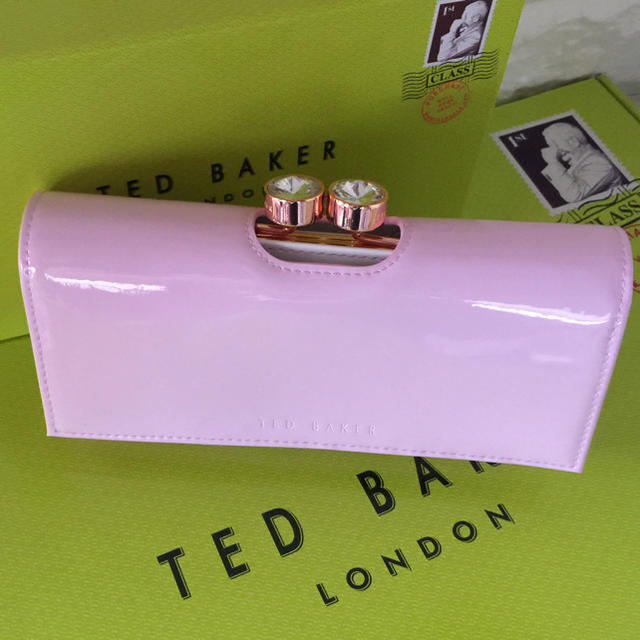 TED BAKER(テッドベイカー)のTed Baker 本革長財布 キラキラクリスタルが可愛い レディースのファッション小物(財布)の商品写真