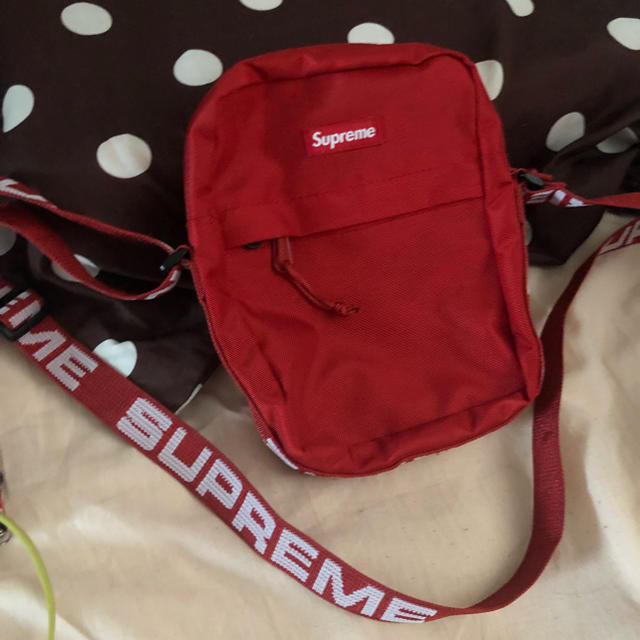 supreme ショルダーバック赤