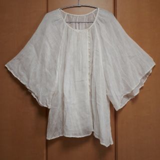 ネストローブ(nest Robe)の美品❗ネストローブ　ブラウス(シャツ/ブラウス(長袖/七分))