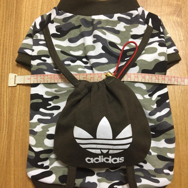 adidas(アディダス)の試着のみ！ ハンドメイドのペット(ペット服/アクセサリー)の商品写真