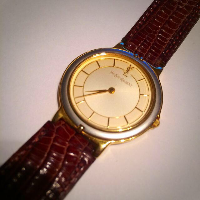 - Laurent Saint サンローラン 腕時計 型押しレザー 腕時計 【第1位獲得！】