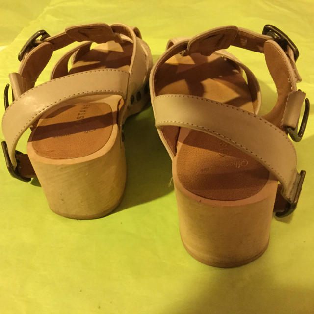 Kastane(カスタネ)のKASTANE ウッドソールサンダル 23センチ レディースの靴/シューズ(サンダル)の商品写真