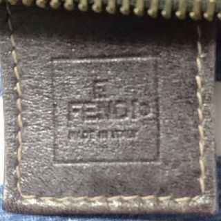 フェンディ(FENDI)のFENDI 化粧ポーチ(ポーチ)