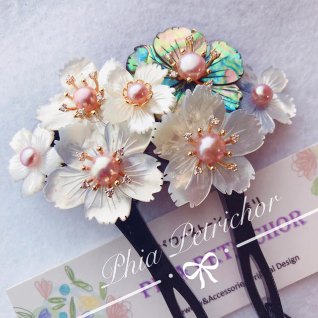 桜かんざし バチ型 螺鈿 真珠母貝 KM2018071705 パール 髪飾り レディースのヘアアクセサリー(ヘアピン)の商品写真