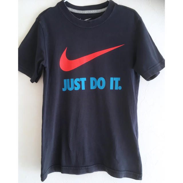 NIKE(ナイキ)のナイキ Tシャツ 130cm キッズ/ベビー/マタニティのキッズ服男の子用(90cm~)(Tシャツ/カットソー)の商品写真