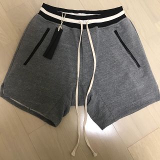 フィアオブゴッド(FEAR OF GOD)の値引き！！ fear of god  ハーフパンツ ショートパンツ XS(ショートパンツ)