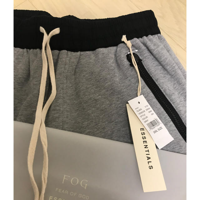 FEAR OF GOD(フィアオブゴッド)のfog  fear of god  essentials ショートパンツ S  メンズのパンツ(ショートパンツ)の商品写真