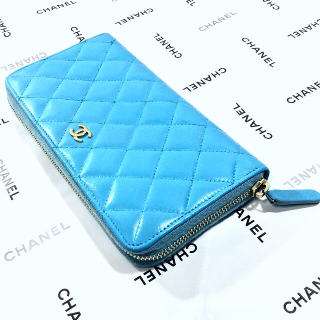 シャネル　長財布　CHANEL 水色