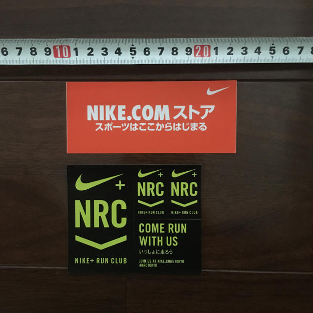 NIKE(ナイキ)のNIKE  NIKE iD  ステッカー シール SNKRS ノベルティ ハンドメイドの文具/ステーショナリー(しおり/ステッカー)の商品写真