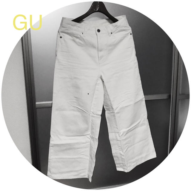 GU(ジーユー)のGU//デニムワイドパンツ レディースのパンツ(デニム/ジーンズ)の商品写真