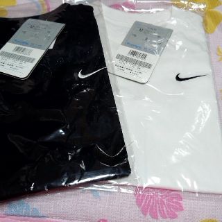 ナイキ(NIKE)の専用。新品未使用。ナイキのTシャツ ホワイト(Tシャツ/カットソー)