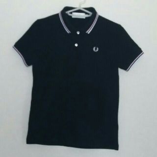 フレッドペリー(FRED PERRY)のFRED PERRY フレッドペリー ポロシャツ Ｍ 黒 白＆ピンクライン(ポロシャツ)