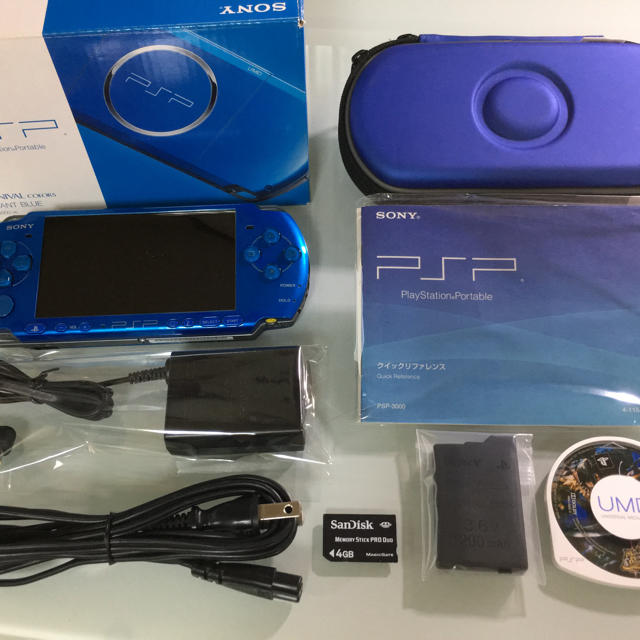 PlayStation Portable(プレイステーションポータブル)の美品PSP-3000 バイブラントブルー エンタメ/ホビーのゲームソフト/ゲーム機本体(携帯用ゲーム機本体)の商品写真