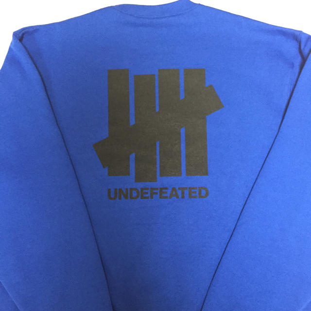 UNDEFEATED(アンディフィーテッド)の送料込 UNDEFEATED ICON CREWNECK メンズのトップス(スウェット)の商品写真