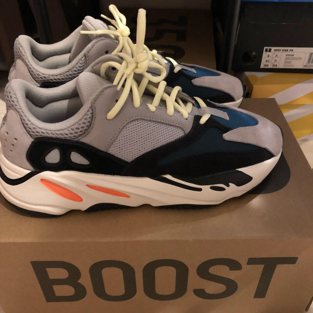 27.0 yeezy boost 700 / yeezy wave runner