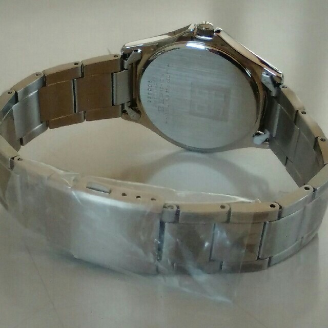 UNIQLO qz watch ／ ユニクロ 腕時計 未使用 超特価SALE開催！