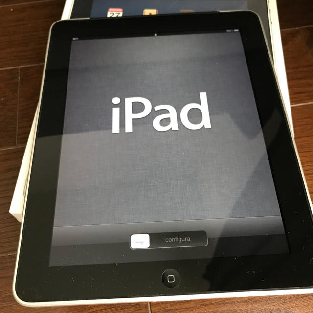 Apple(アップル)のiPad 64GB Wi-Fi + 3Gモデル MC497J 初代 iPad  スマホ/家電/カメラのPC/タブレット(タブレット)の商品写真