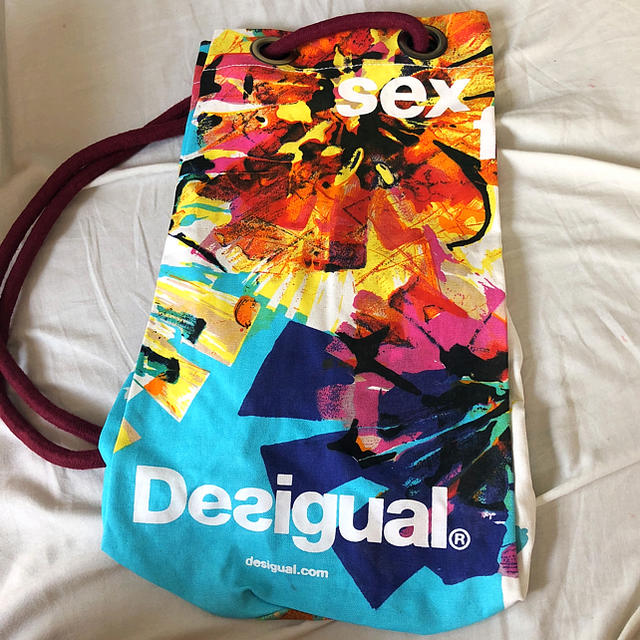 DESIGUAL(デシグアル)のDesigual ノベルティバッグ エンタメ/ホビーのコレクション(ノベルティグッズ)の商品写真