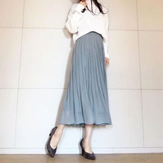 ユニクロ(UNIQLO)のプリーツロングスカート(ロングスカート)