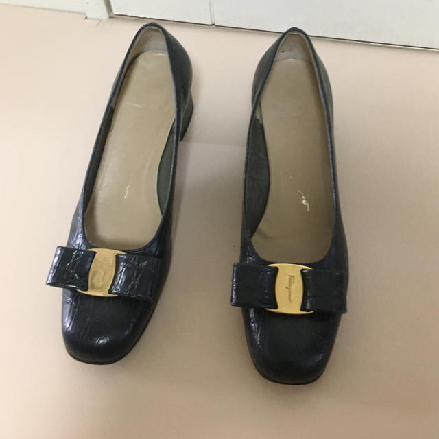 Ferragamo(フェラガモ)のフェラガモ パンプス 61/2C レディースの靴/シューズ(ハイヒール/パンプス)の商品写真