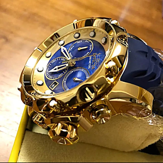 InvictaVenom Sea Dragon ゴールド&ブルー定価19万