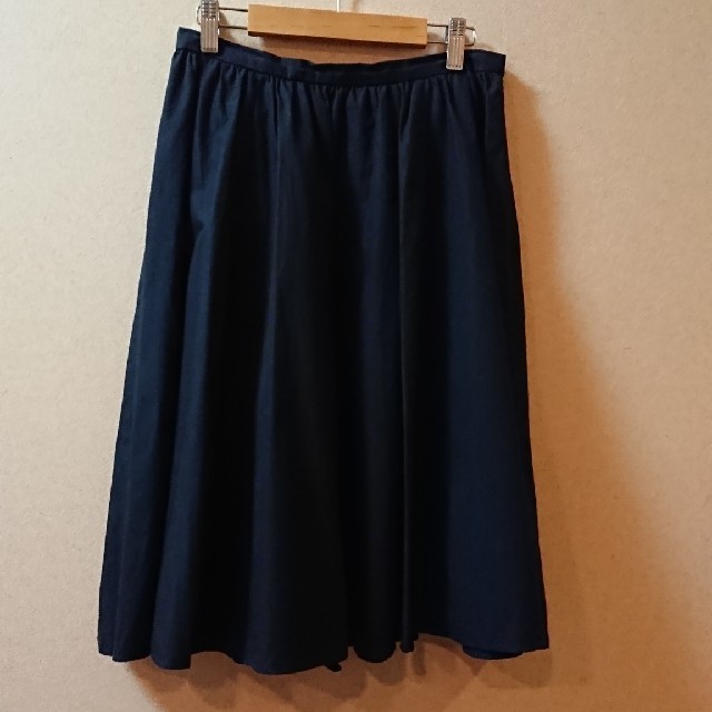 Bon mercerie(ボンメルスリー)のネイビースカート レディースのスカート(ひざ丈スカート)の商品写真