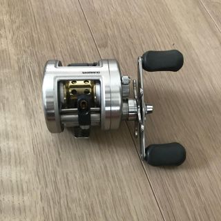 SHIMANO - 05カルカッタ201の通販 by エレクトロ's shop|シマノ